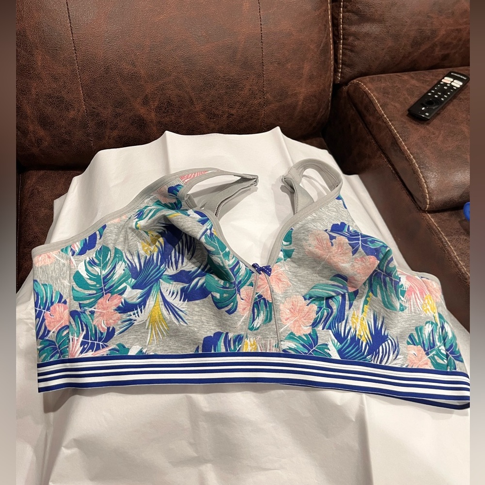 👏NWOT Cacique 48D Floral Print Bra - Gray and Blue
